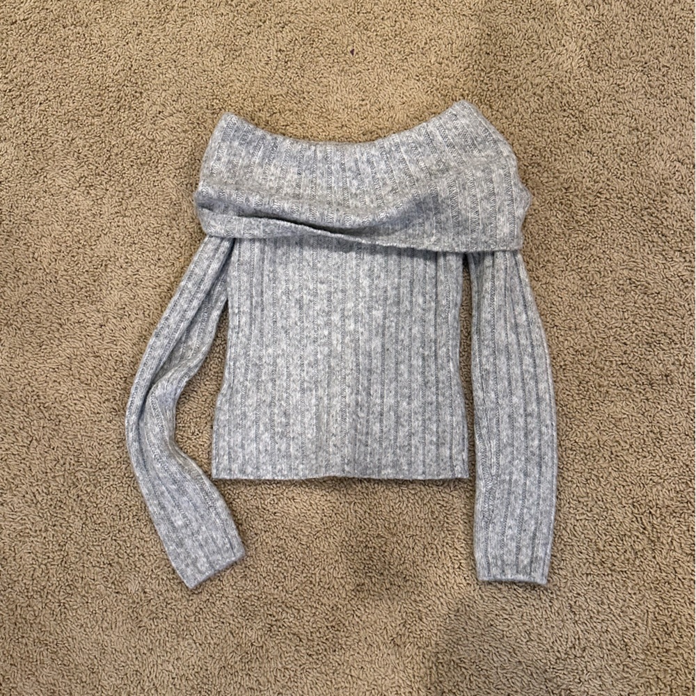 Abercrombie and Fitch Off-The-Shoulder Sweater Top